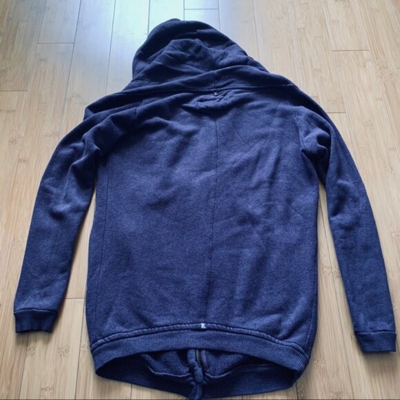 Aritzia Wilfred Free rousseau sweater - Picture 3 of 9